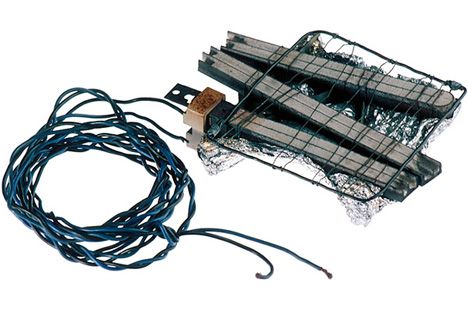 Stove/grill using a broken heater, aluminium foil and wire.